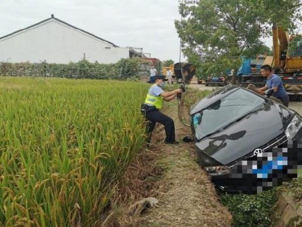 寻乌县吊车出租公司电话_和发吊装设备租赁有限公司分析
